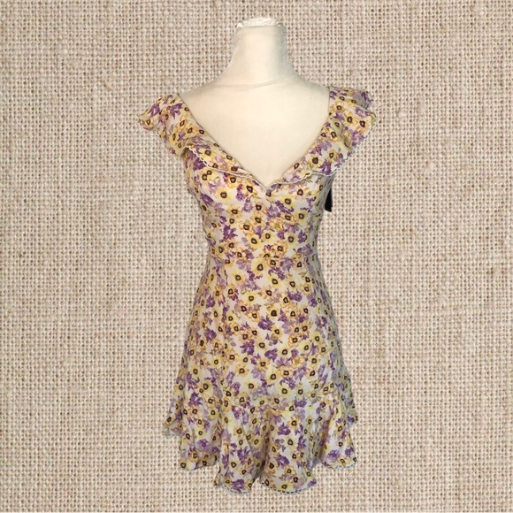 Dresses & Skirts - Floral Ruffle V-Neck Mini Dress in Yellow and Purple